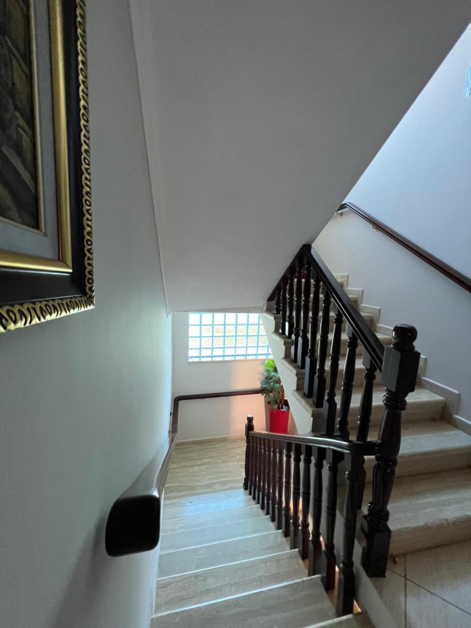 Guest House Pulake Berat Bagian luar foto